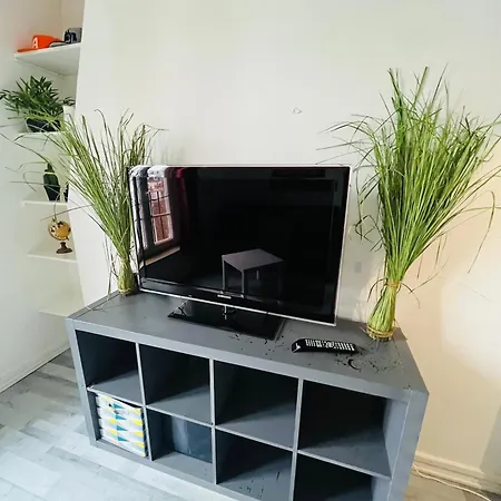 Design Parisien ,calme & Parfaitement Equipe Daire Paris